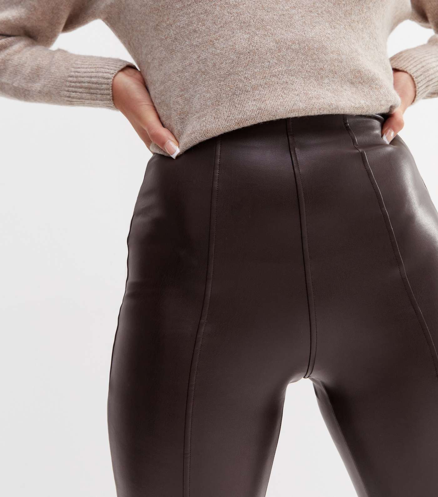 Faux Leather Skinny Fit Pants XD21