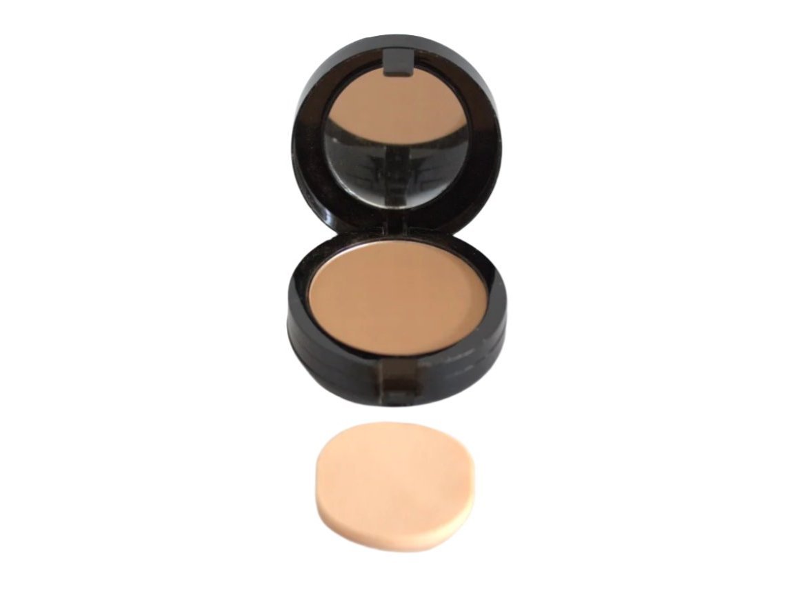 Black Opaler Compact Powder 39g – Flawless, Matte Finish for All Skin Types