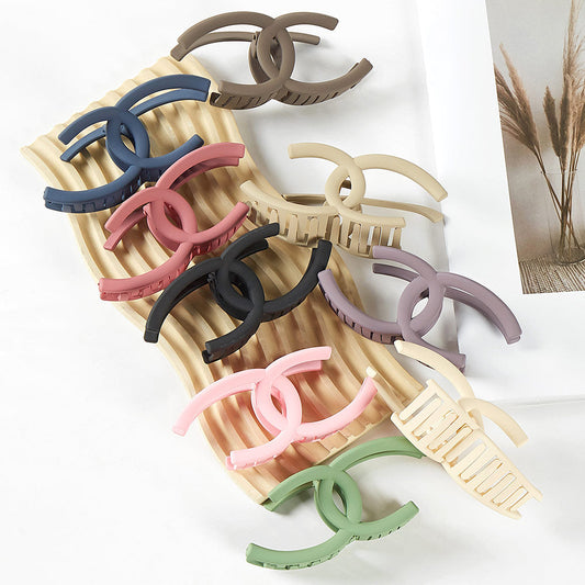 Women’s Big Solid  Hair Claw for Everyday Style (Need more pics)