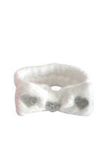 Facial Headband with Hearts – Soft & Stylish for Skincare Routines
