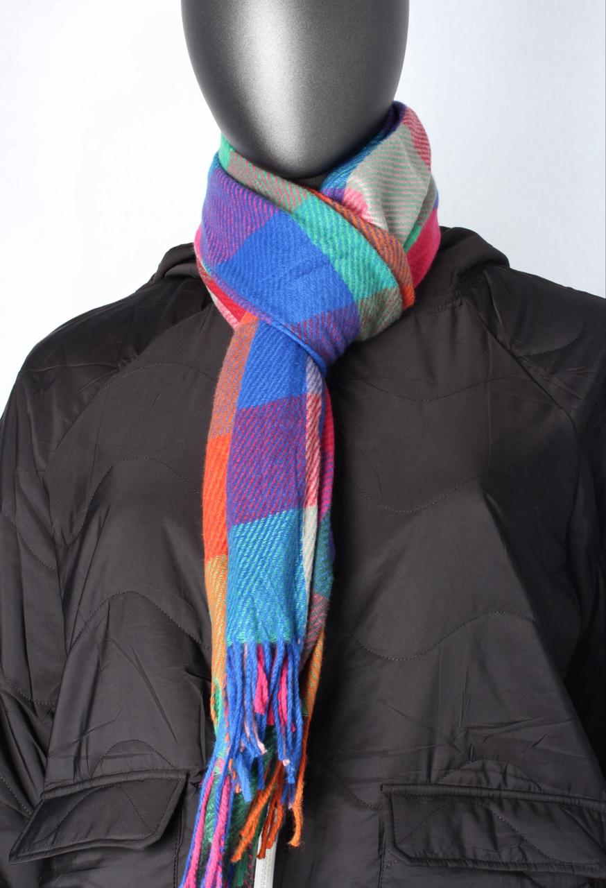 Monochrome Plaid Fringe Scarf – Classic Streetwear Style