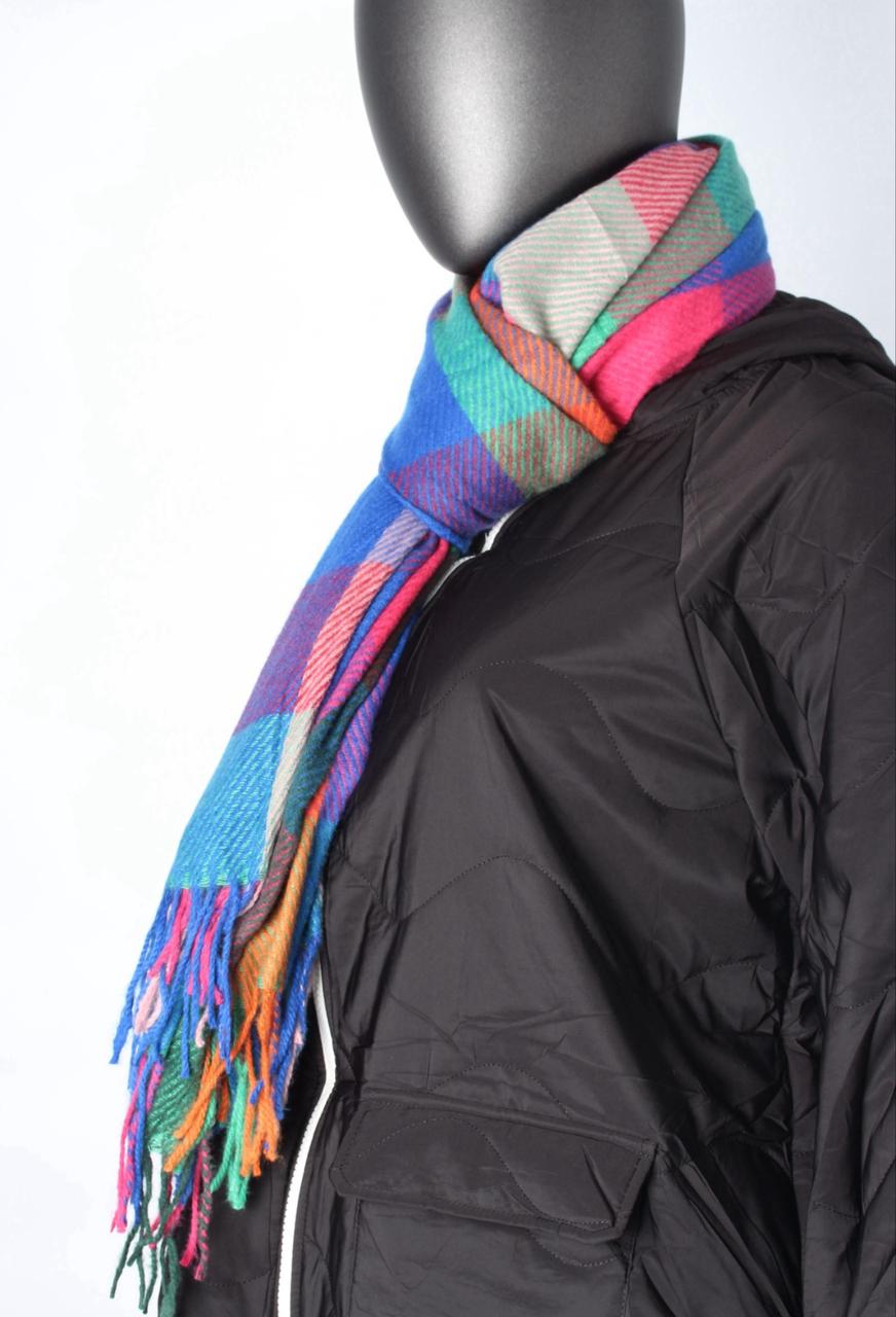 Monochrome Plaid Fringe Scarf – Classic Streetwear Style