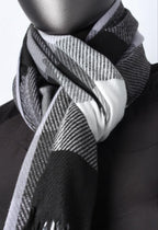Monochrome Plaid Fringe Scarf – Classic Streetwear Style