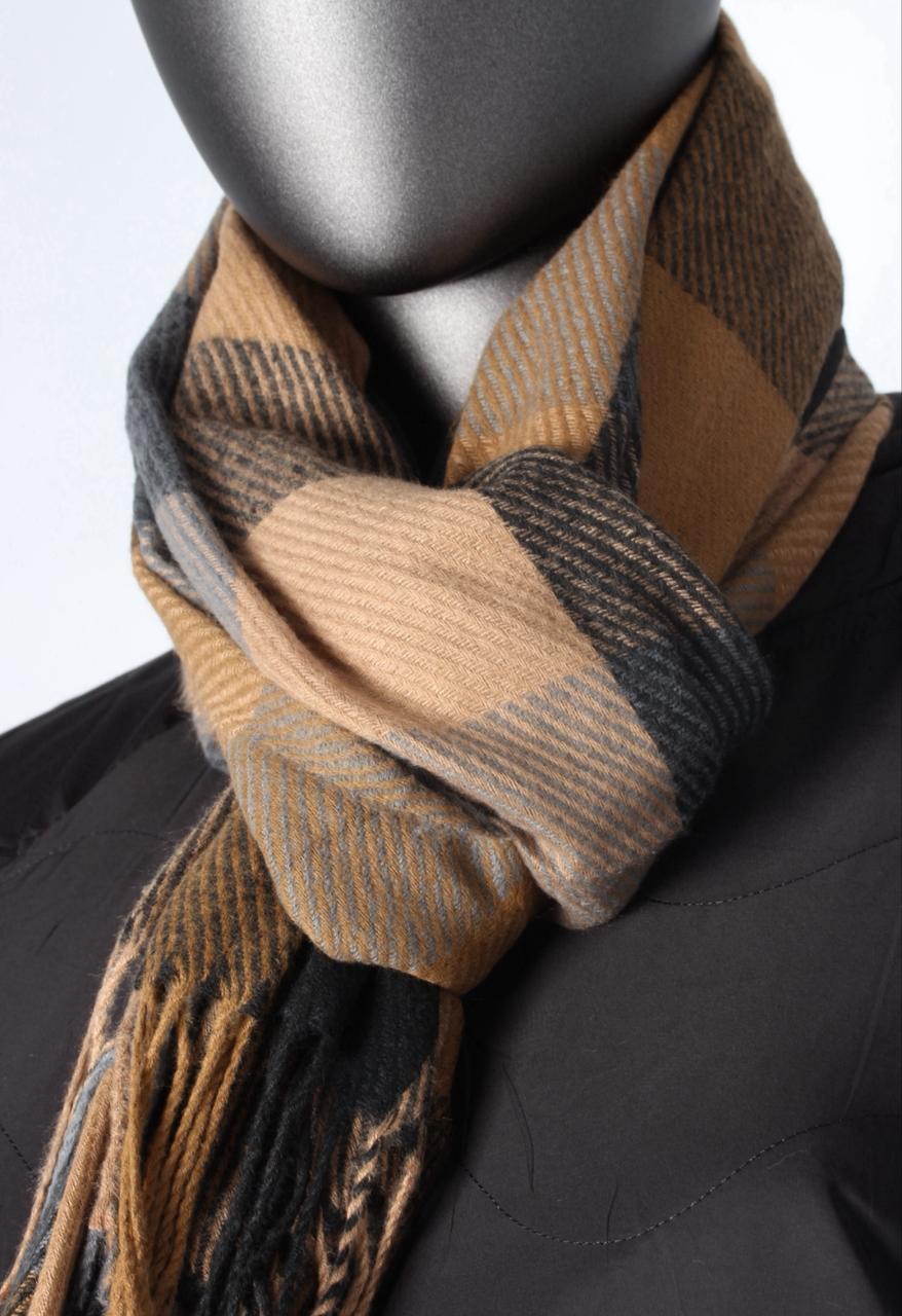 Monochrome Plaid Fringe Scarf – Classic Streetwear Style