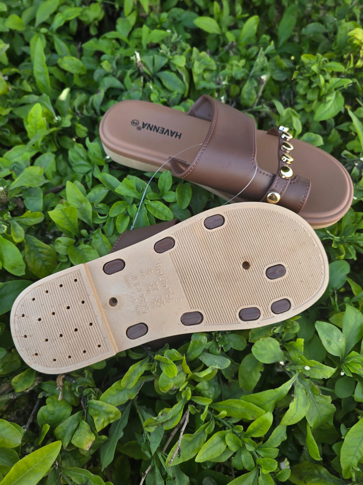 Havenna™ Stud Strap Sandals