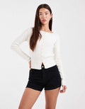 Casual Raw Hem Slim Fit Shorts ST56
