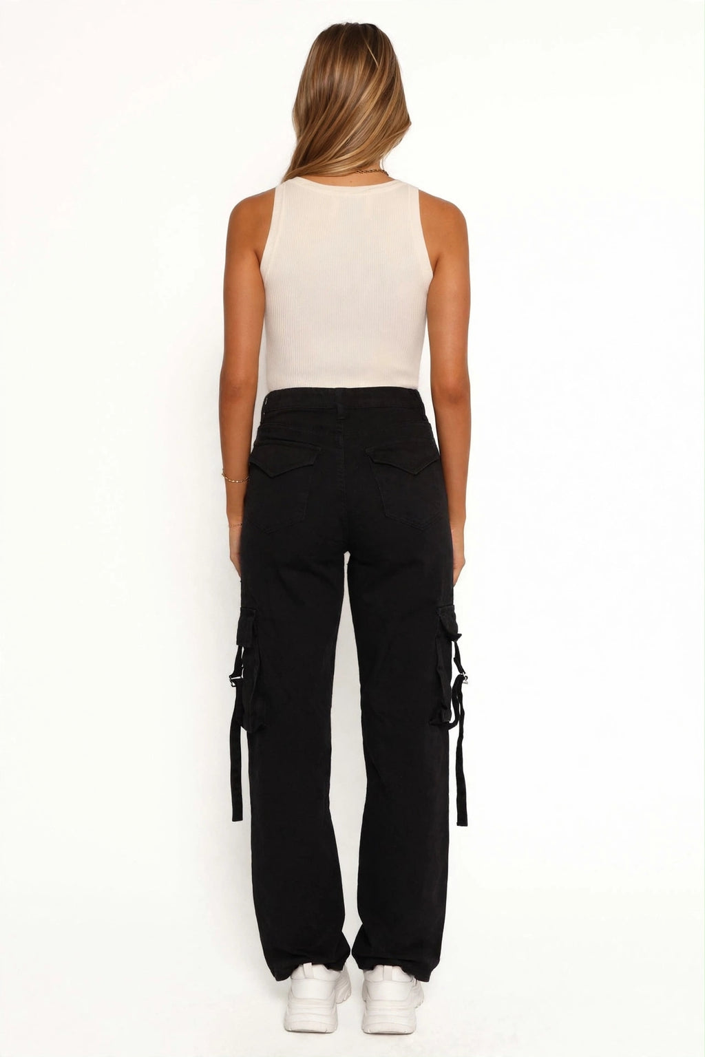 Core Utility Black Straight-Leg Jeans S559