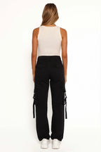 Core Utility Black Straight-Leg Jeans S559