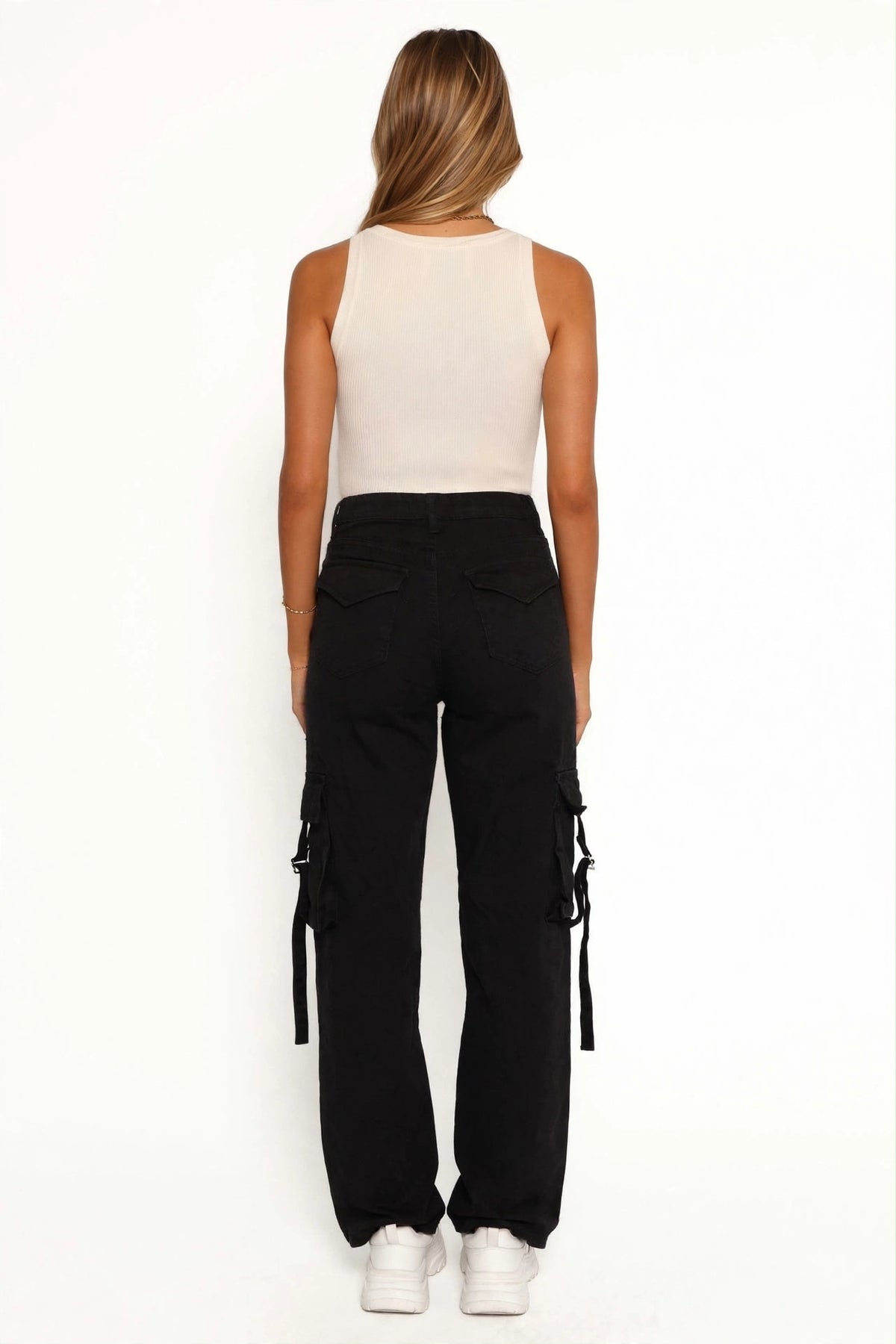 Core Utility Black Straight-Leg Jeans S559