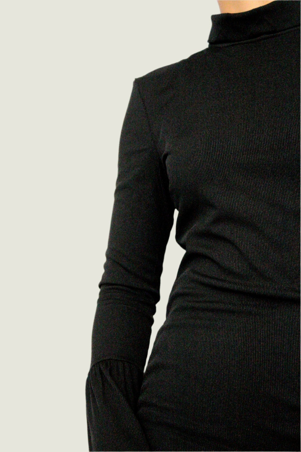 Elegant Long Sleeve Midi Dress With Flared Sleeves