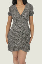 Chic Patterned Wrap Dress – Short Sleeve V-Neck Summer Essential