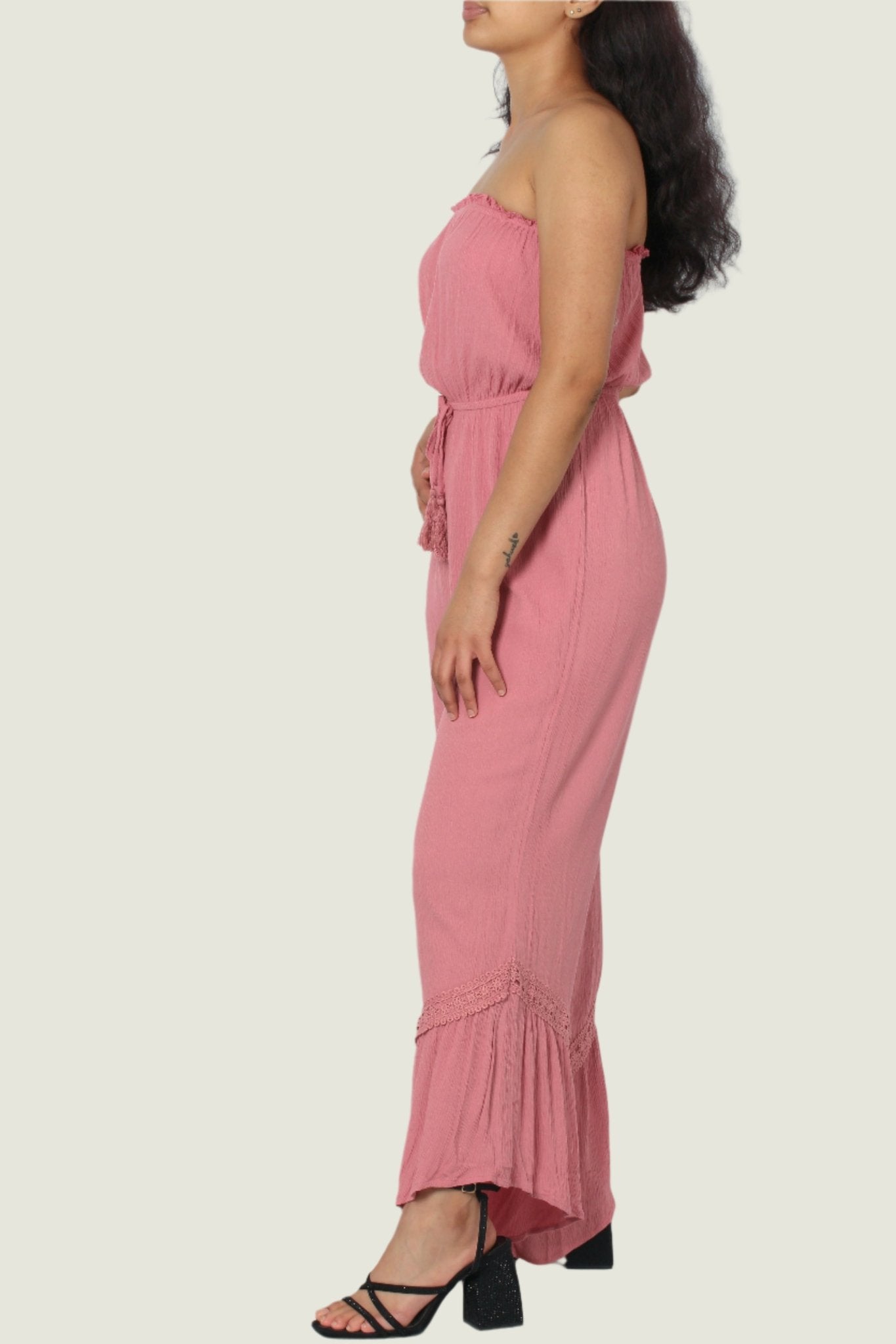 Effortless Summer Chic Ruffled Strapless Jumpsuit