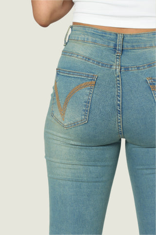 High-Waist Skinny Jeans – Ultimate Flattering Fit & All-Day Comfort