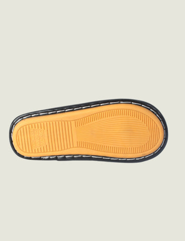 Cozy Comfort Footwear Slippers – Soft & Supportive Homewear