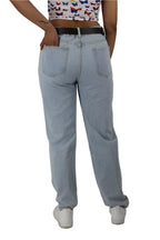 Straight Leg Ripped Boyfriend Jeans ST19