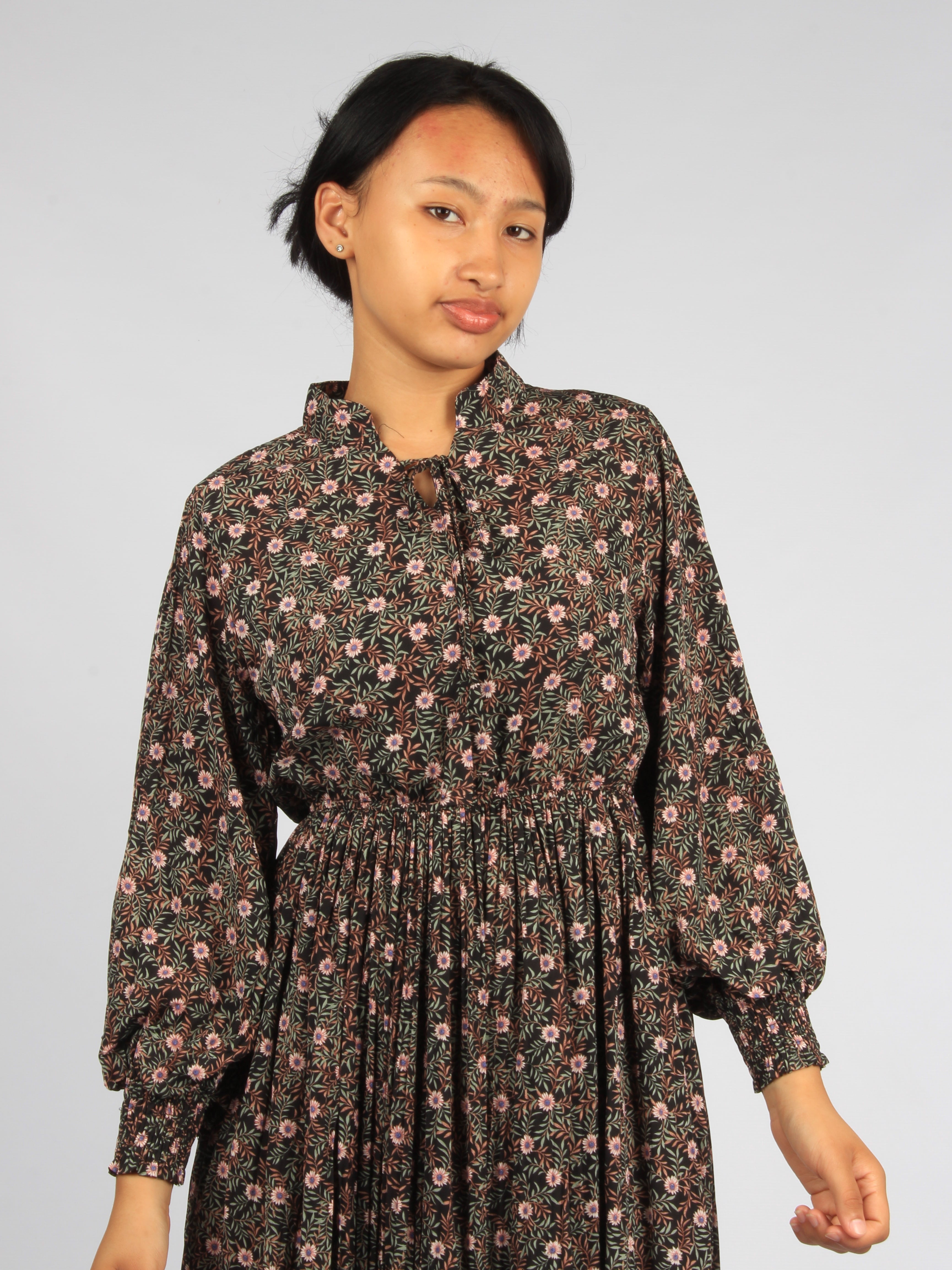 Stand-up Collar Midi Floral Dress