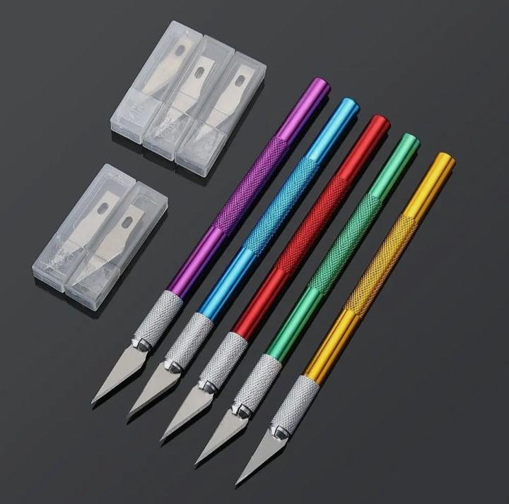 Scalpel Blade Cutting Tool - Precision Cutting for Detailed Work
