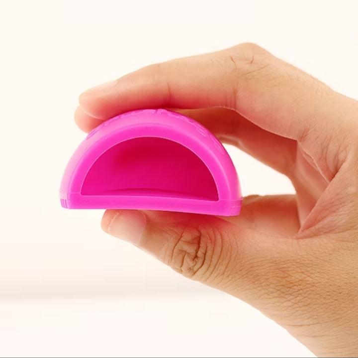 Silicone Foldable Makeup Brush Egg Cleaner - Clean Brushes Fast