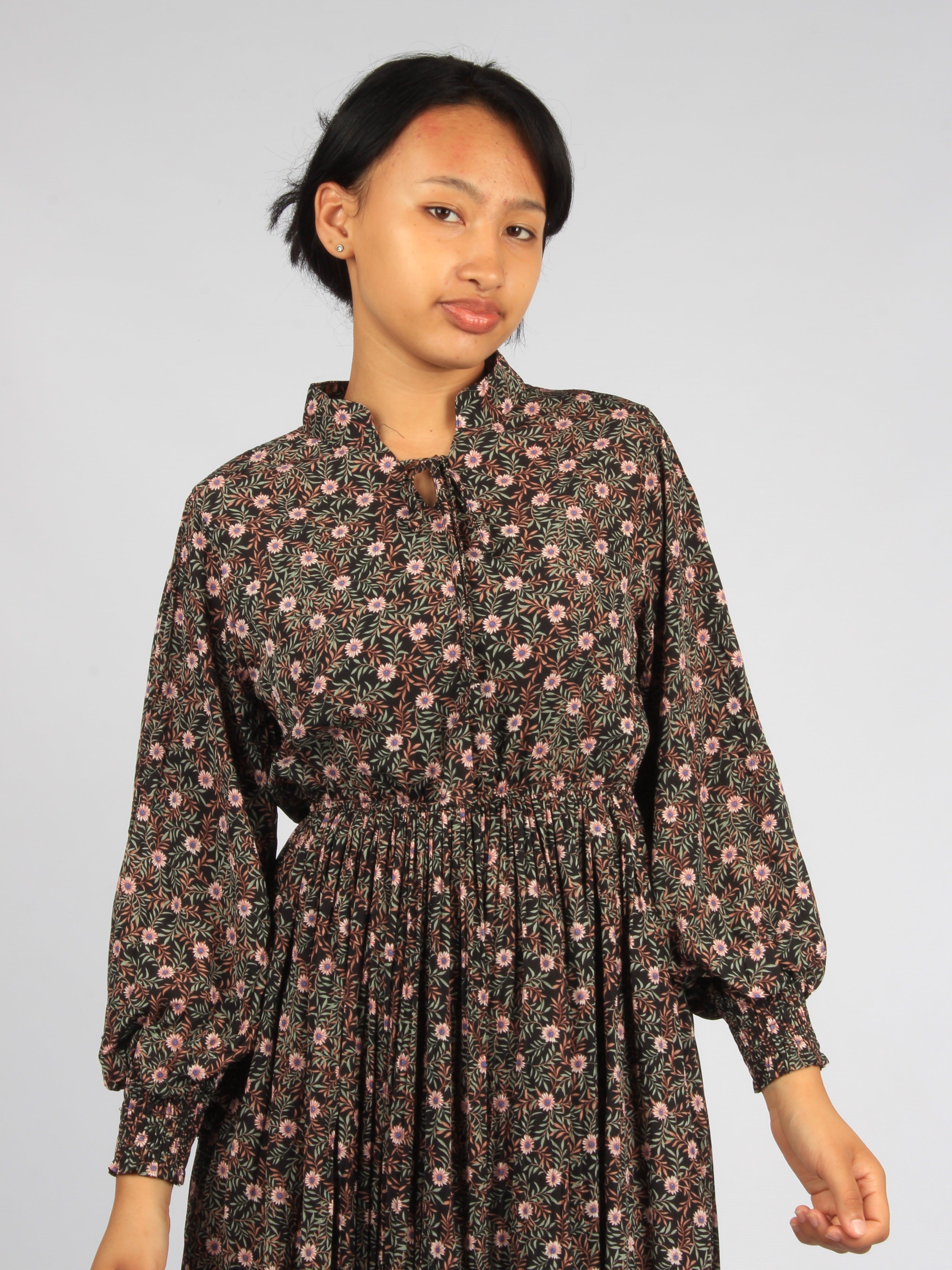 Stand-up Collar Midi Floral Dress XD21