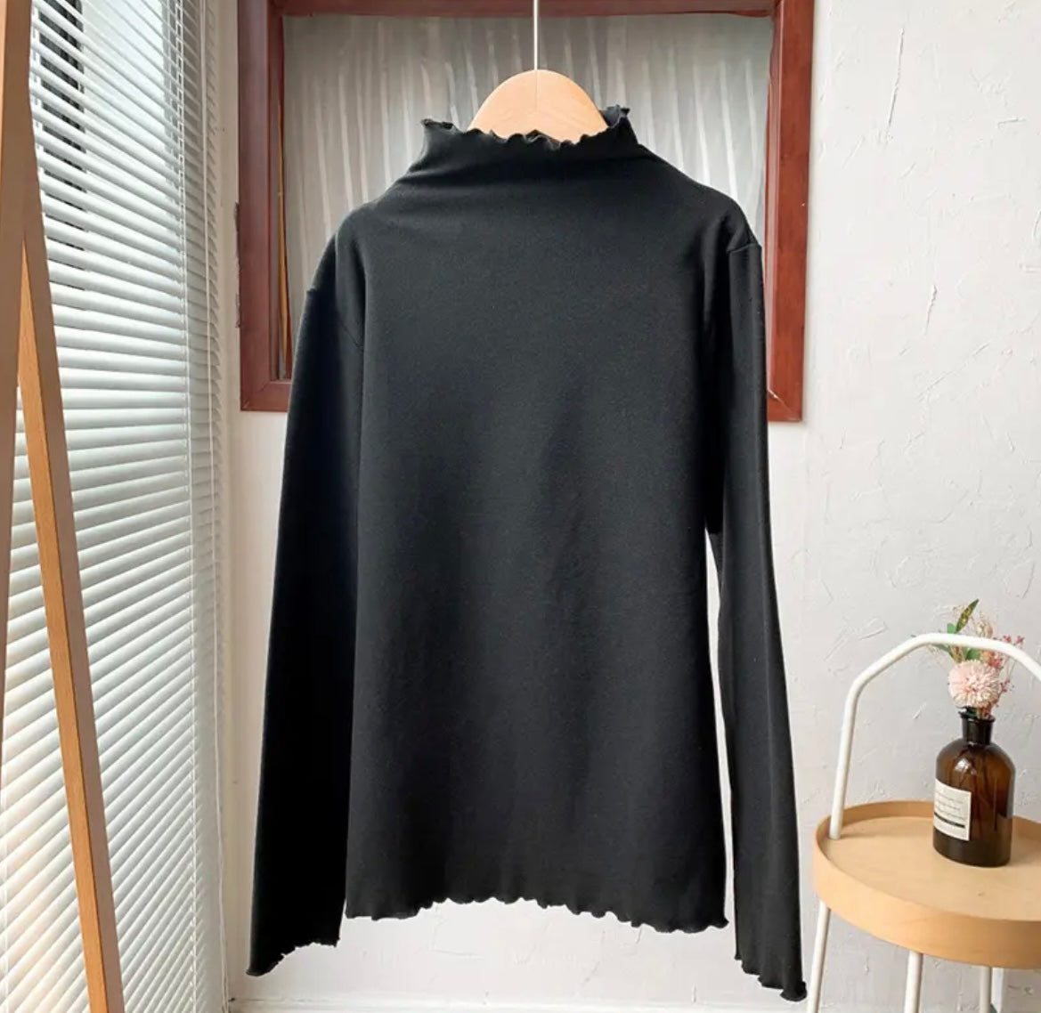 Velvet Like Turtle neck Frill Top XD21