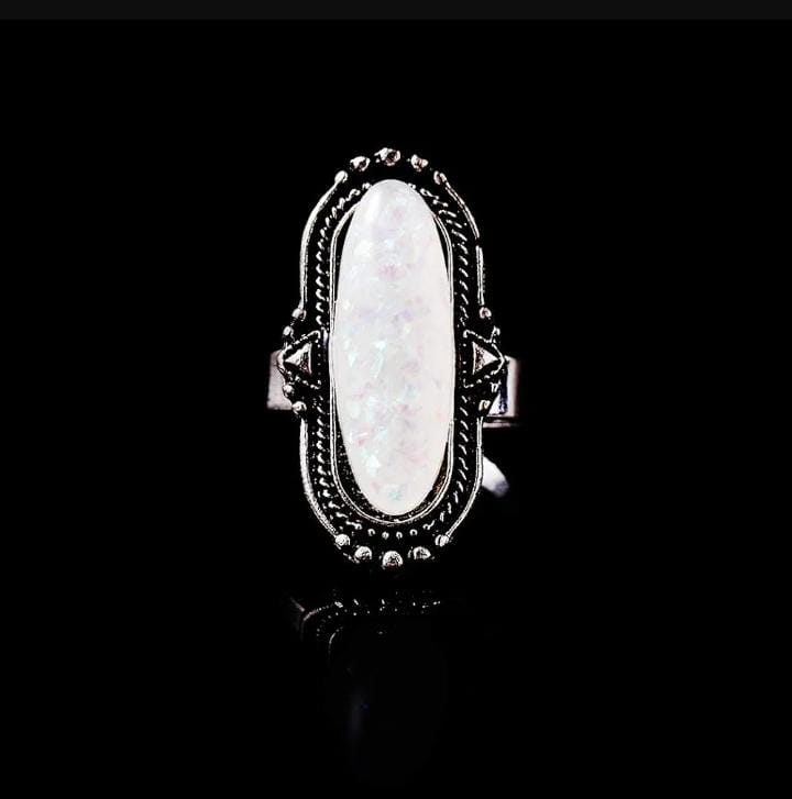 Vintage Opal Moon Ring XD21