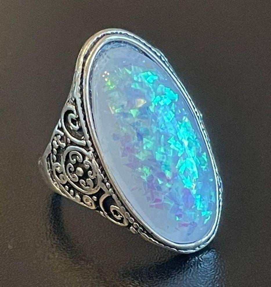 Vintage Opal Moon Ring XD21