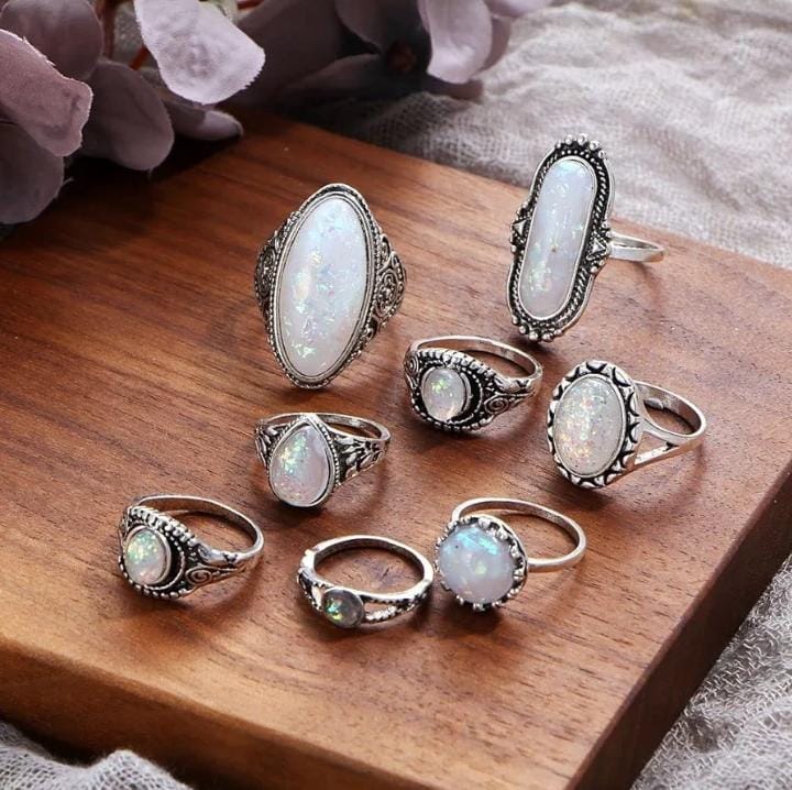 Vintage Opal Moon Ring XD21