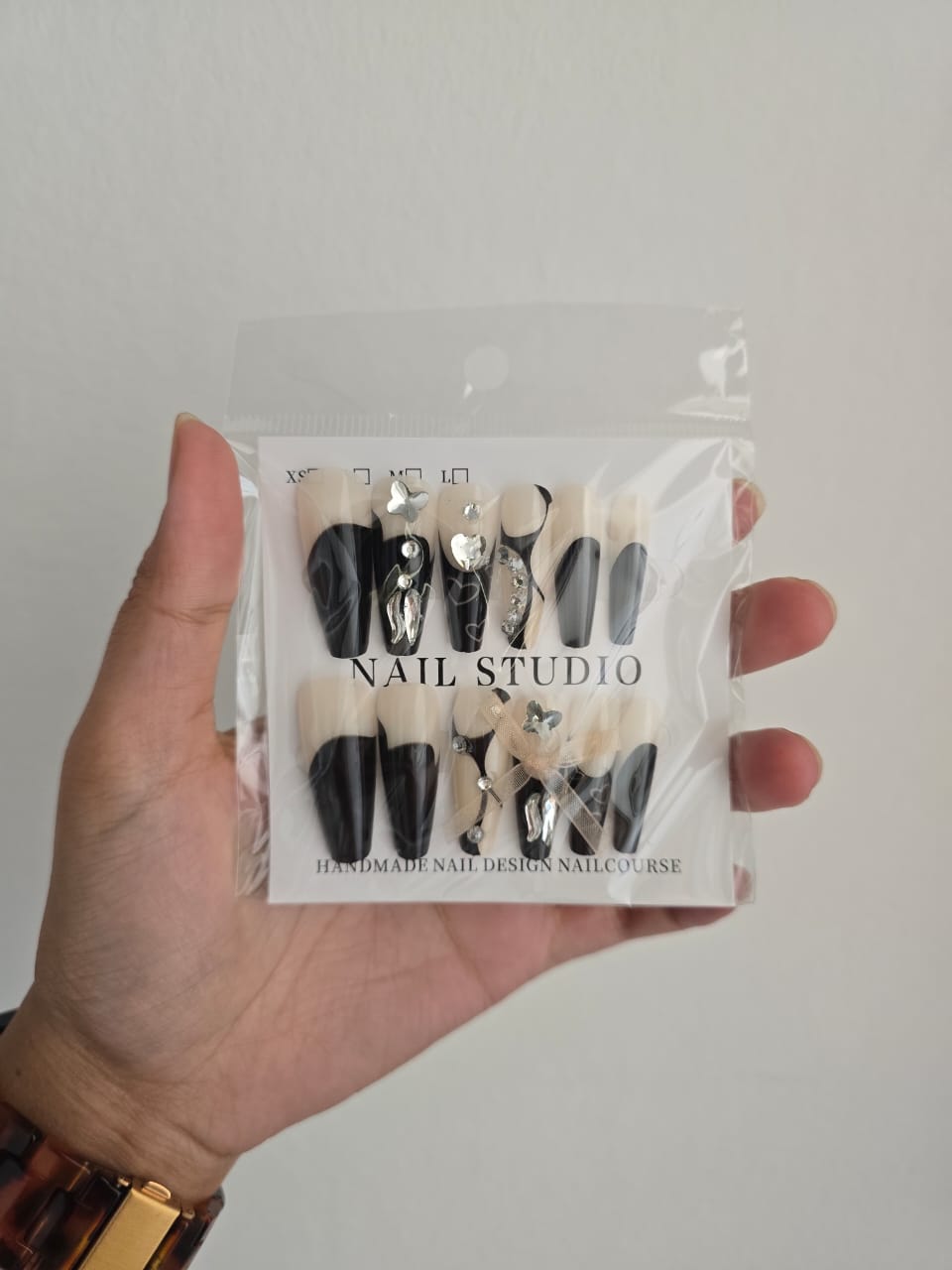 Embellished Nail Art Reusable Press-On Nails