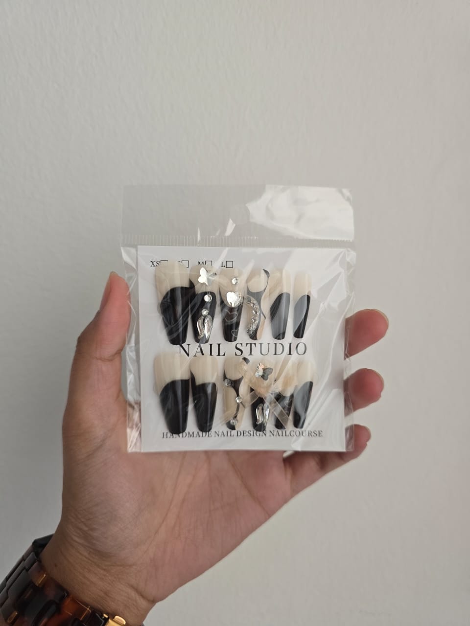 Embellished Nail Art Reusable Press-On Nails