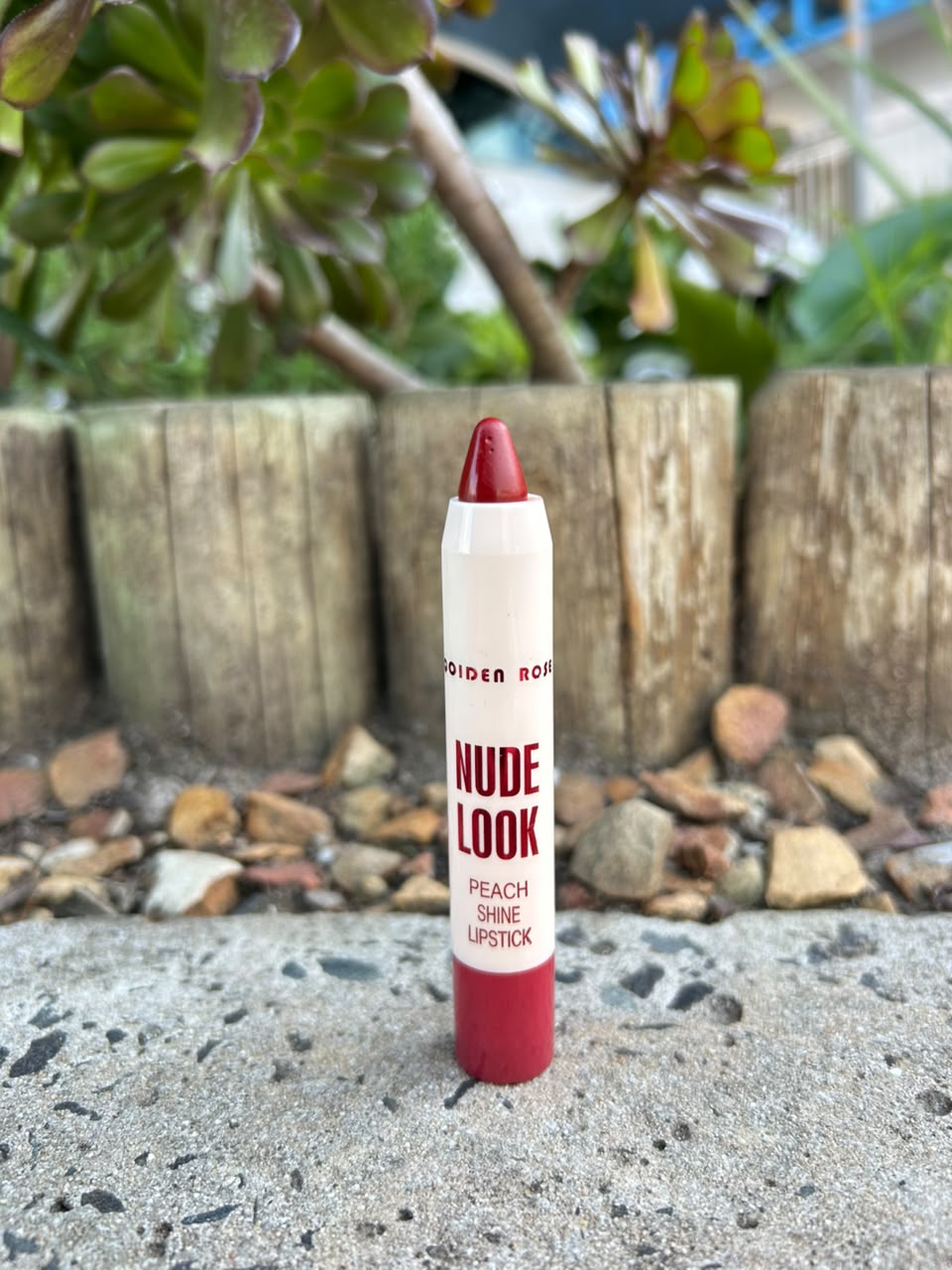 Golden Rose Nude Look Peach Shine Lipstick