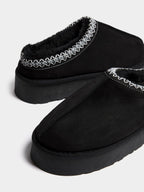 Comfy Couture Slip-On Slippers – Plush Style for Everyday Relaxation