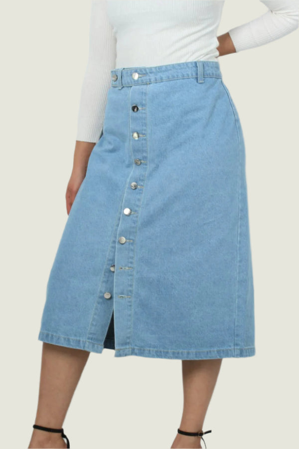 High-Waisted Light Wash Button-Down Denim Skirt Curve