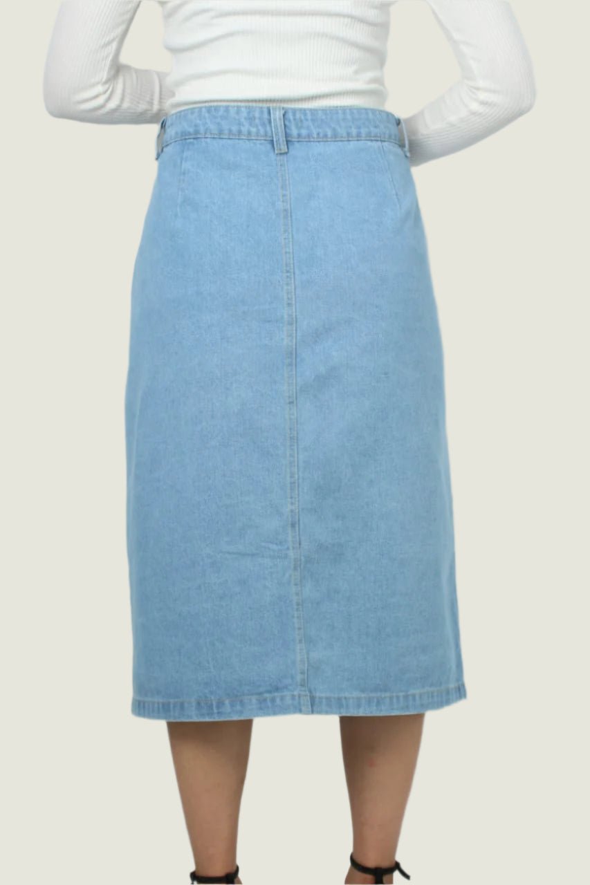High-Waisted Light Wash Button-Down Denim Skirt Curve