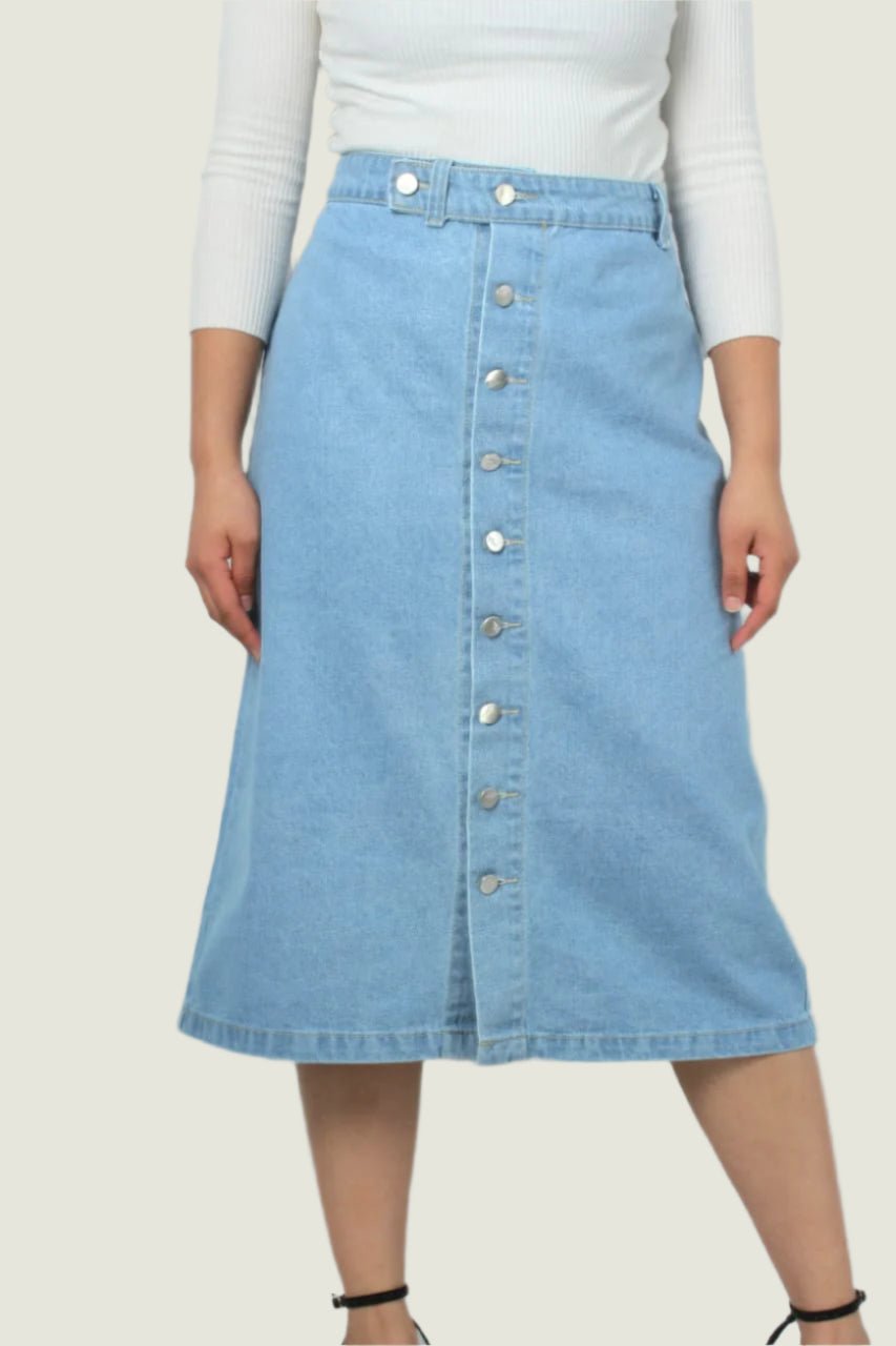 High-Waisted Light Wash Button-Down Denim Skirt Curve