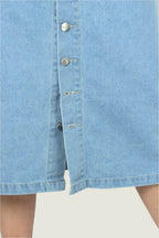 High-Waisted Light Wash Button-Down Denim Skirt Curve