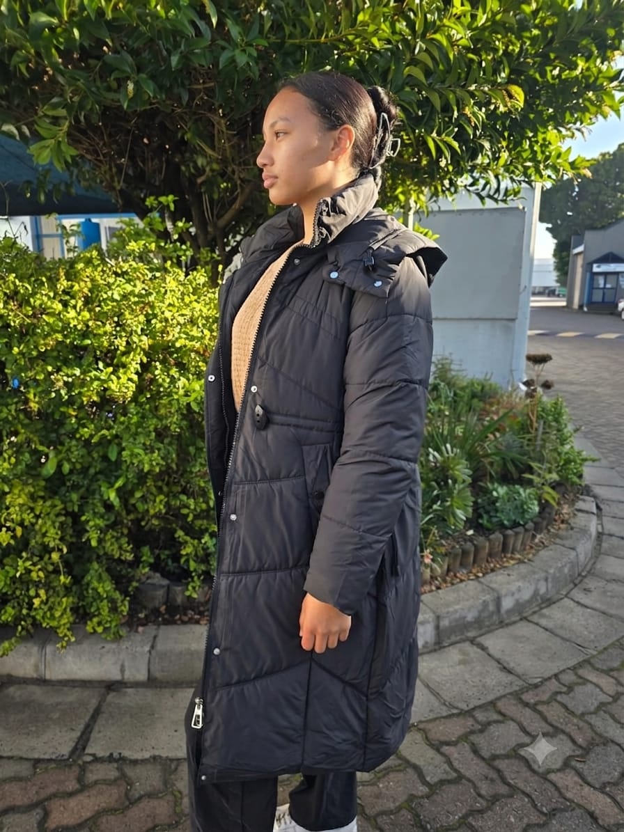 Elegant Long Hooded Puffer Coat Jacket
