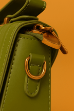 60023 Box-Style Structured Handbag – Sleek, Modern & Multi-Way Wear