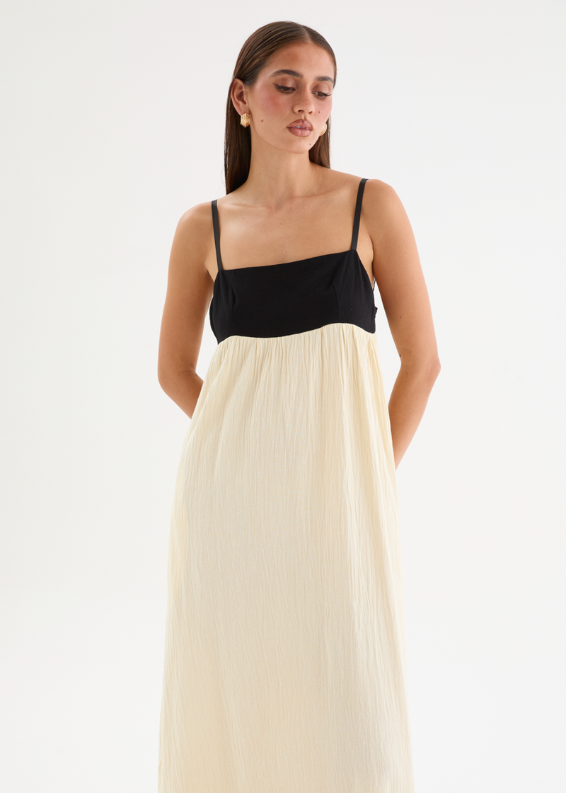 Contrast Bodice Flowing Maxi Dress