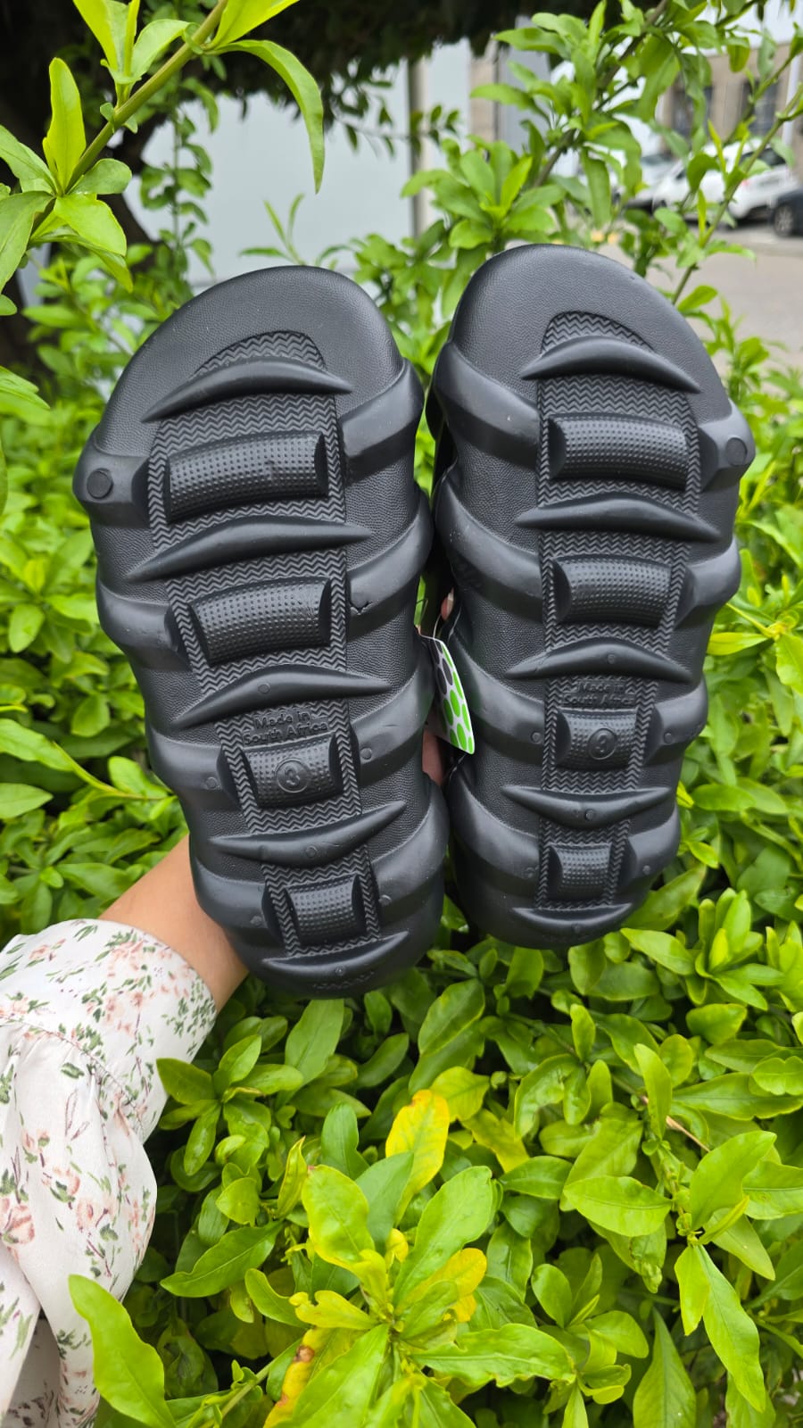 Chunky EVA Slide Sandals – Soft Cushioned Slip-Ons
