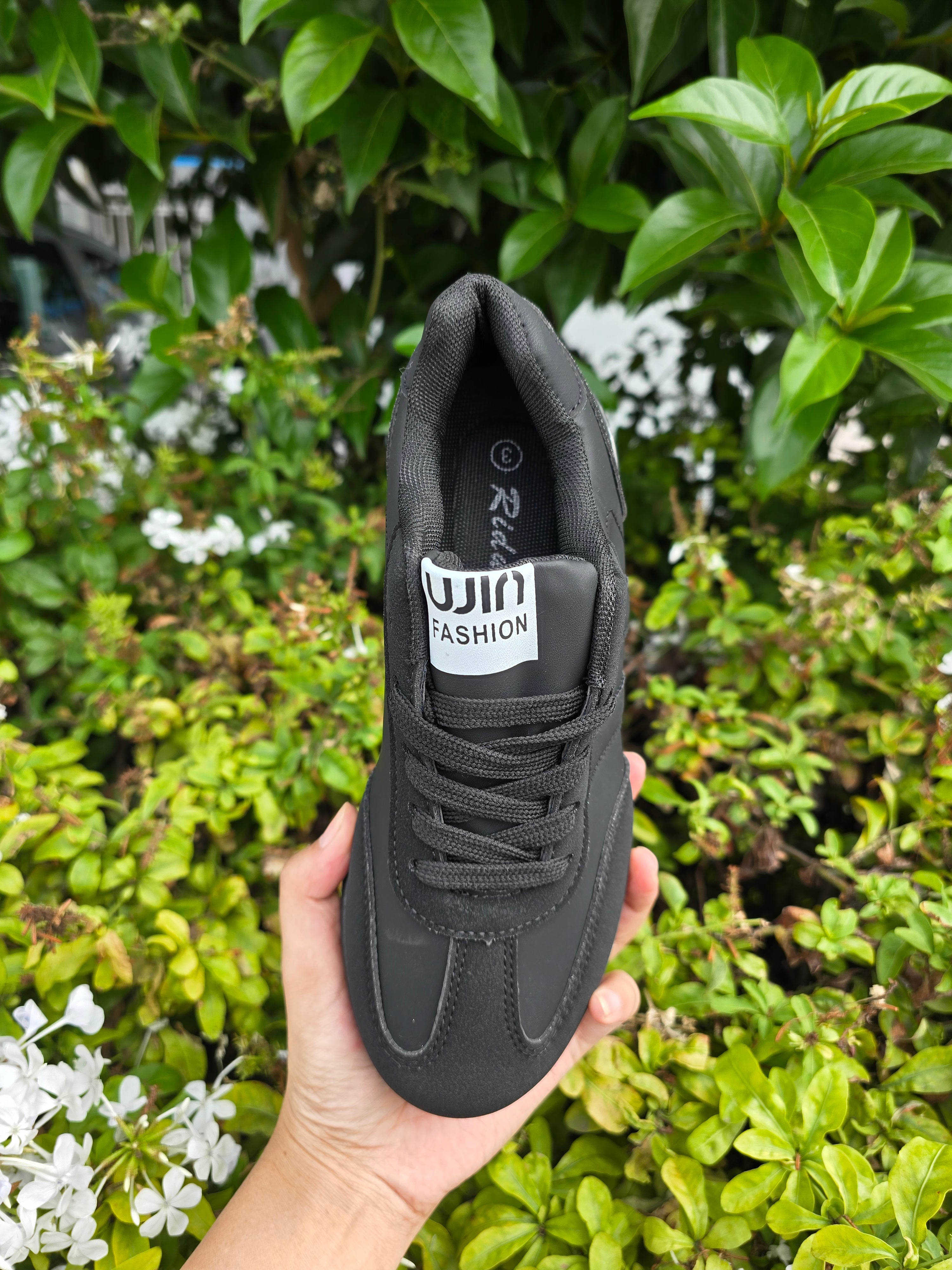 Women’s Casual Sport Sneakers – Comfortable Lace-Up Shoes