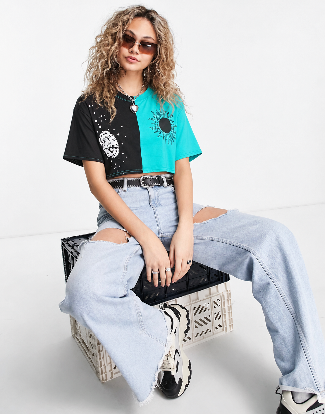 Eclipse Graphic Print Cropped T-Shirt