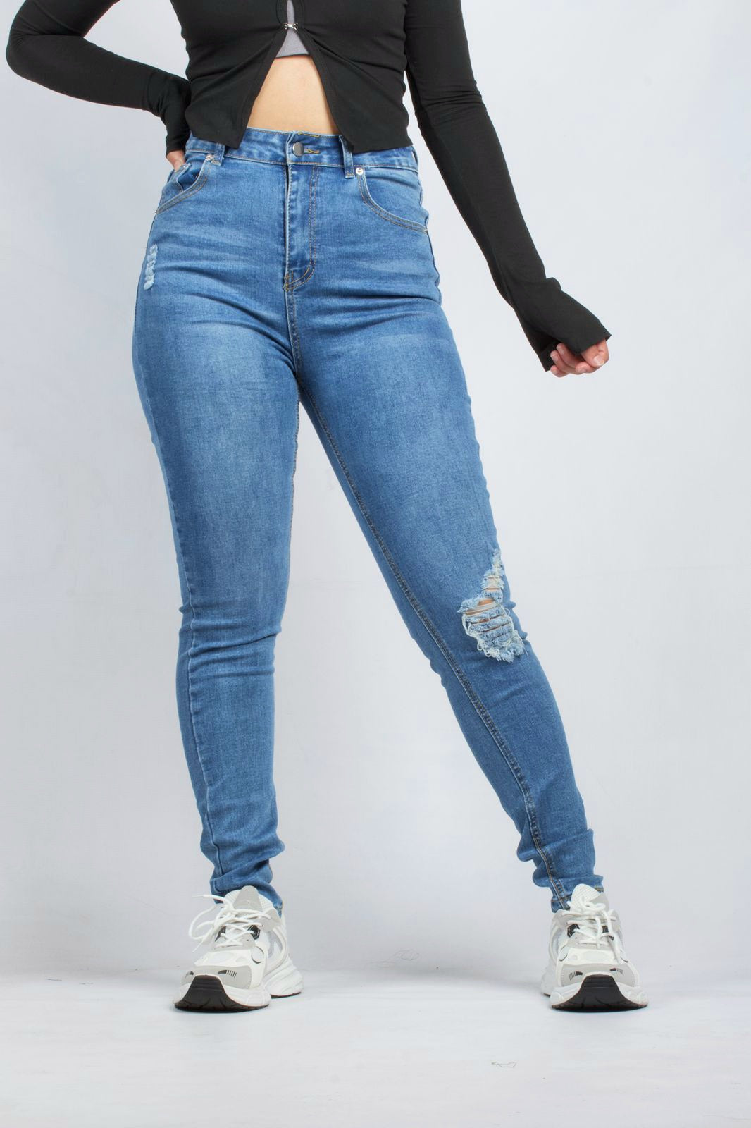 Distressed High-Waisted Skinny Blue Jeans with Minimal Rips - XD128