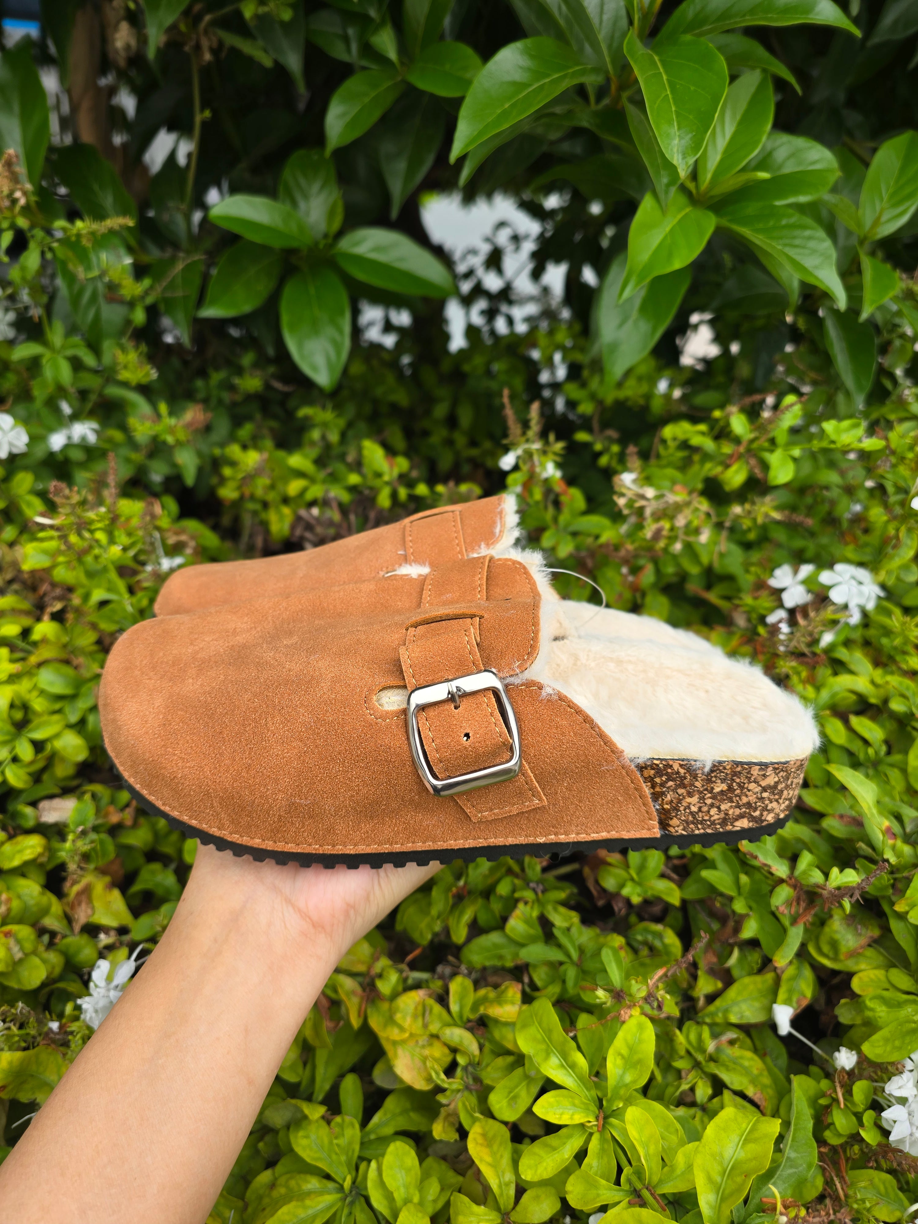 Women’s Buckle Fur Lined Slippers – Cozy Winter Slip-On Clogs
