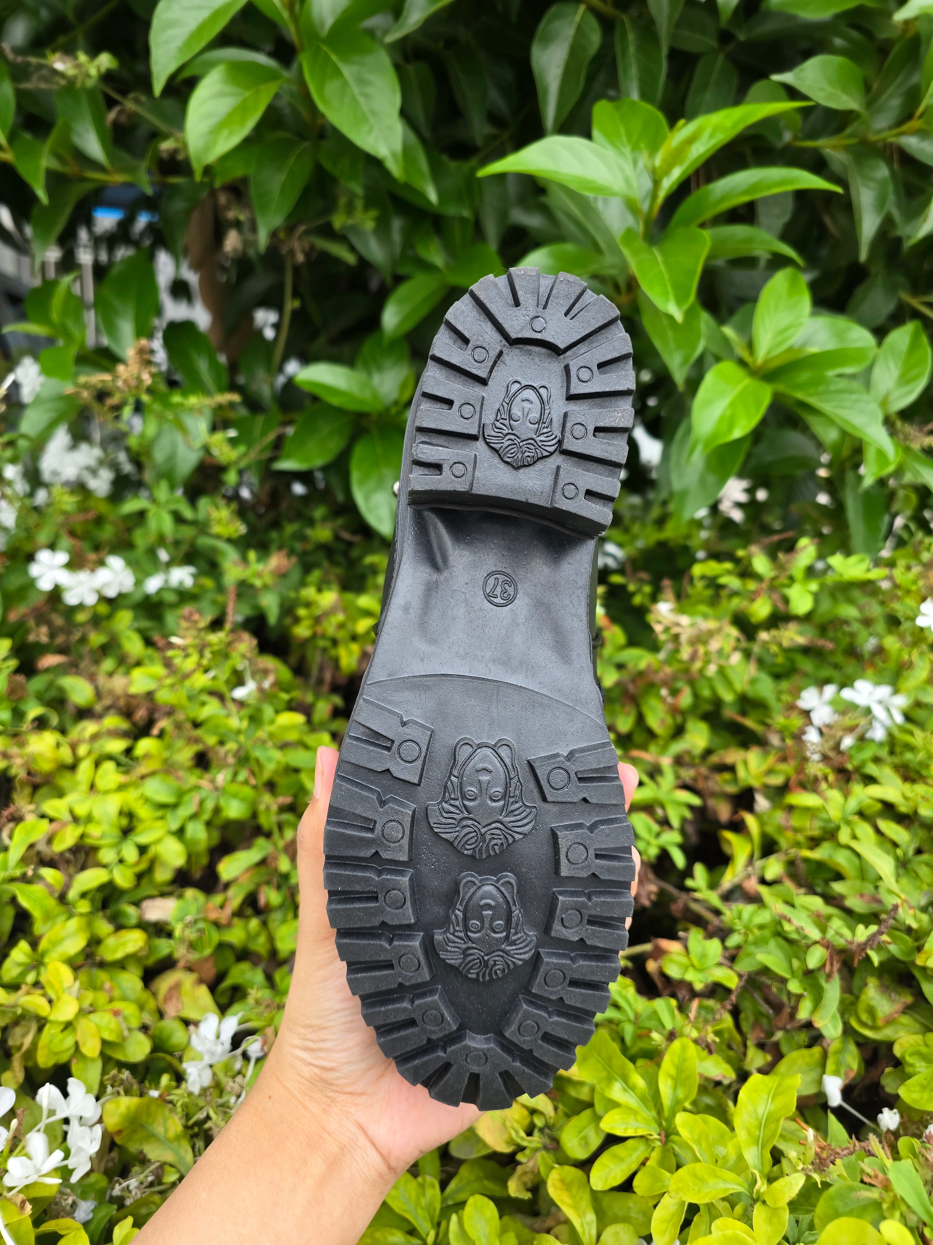 Women’s Buckle Ankle Boots – Chunky Heel Winter Fashion Boots