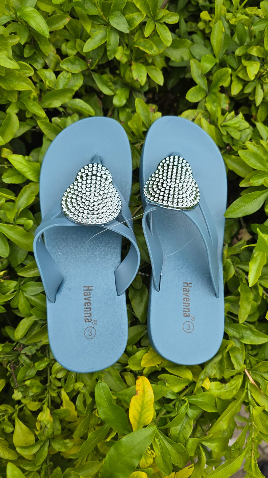 Heart Rhinestone Flip-Flop Sandals – Casual Sparkle Flats