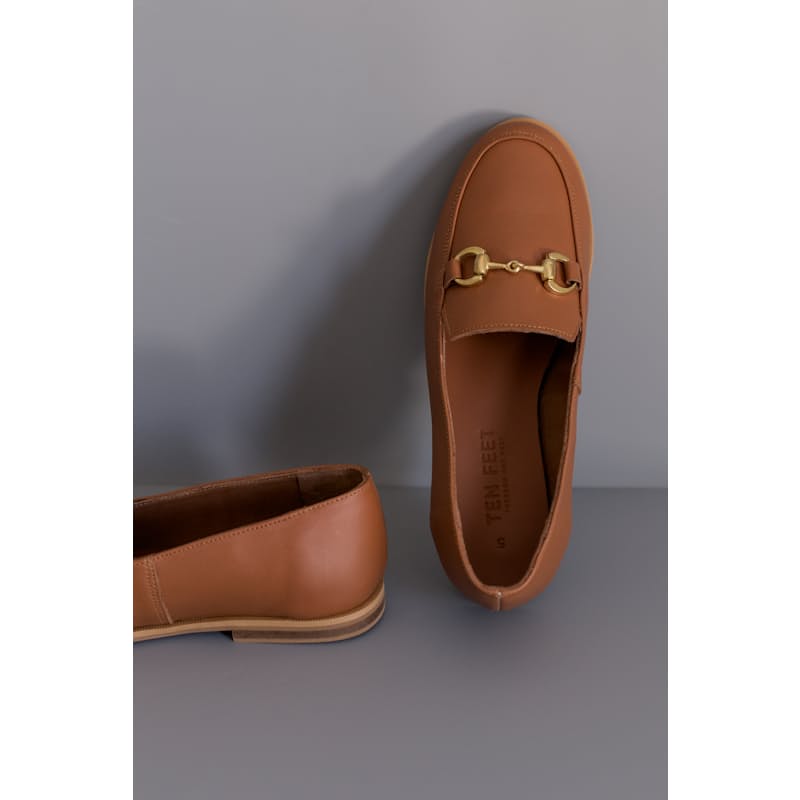 Classic Metal Detail Loafers – Elegant Slip-On Smart Casual Shoes