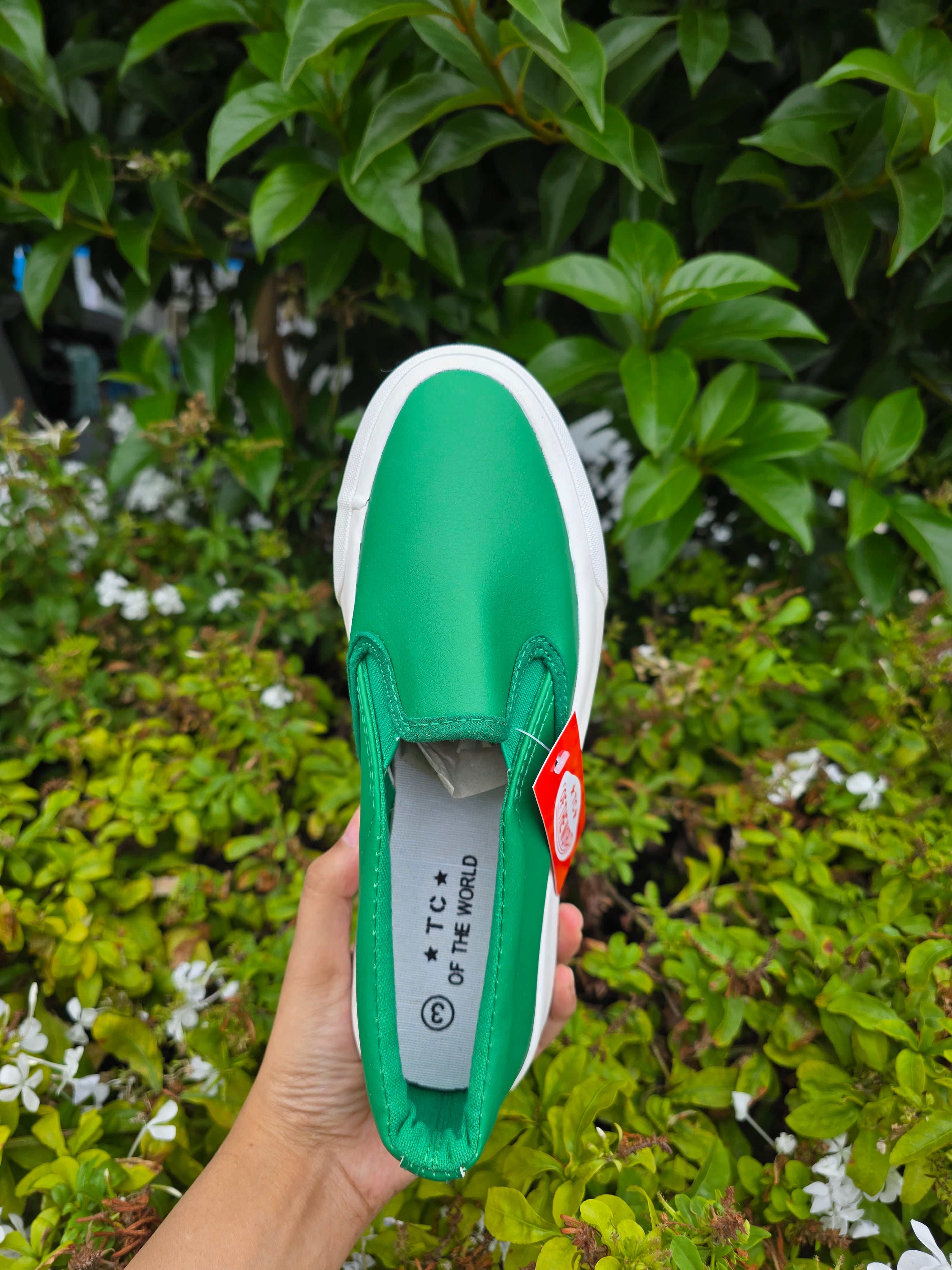 Slip-On Casual Sneakers – Lightweight Everyday Fashion Shoes