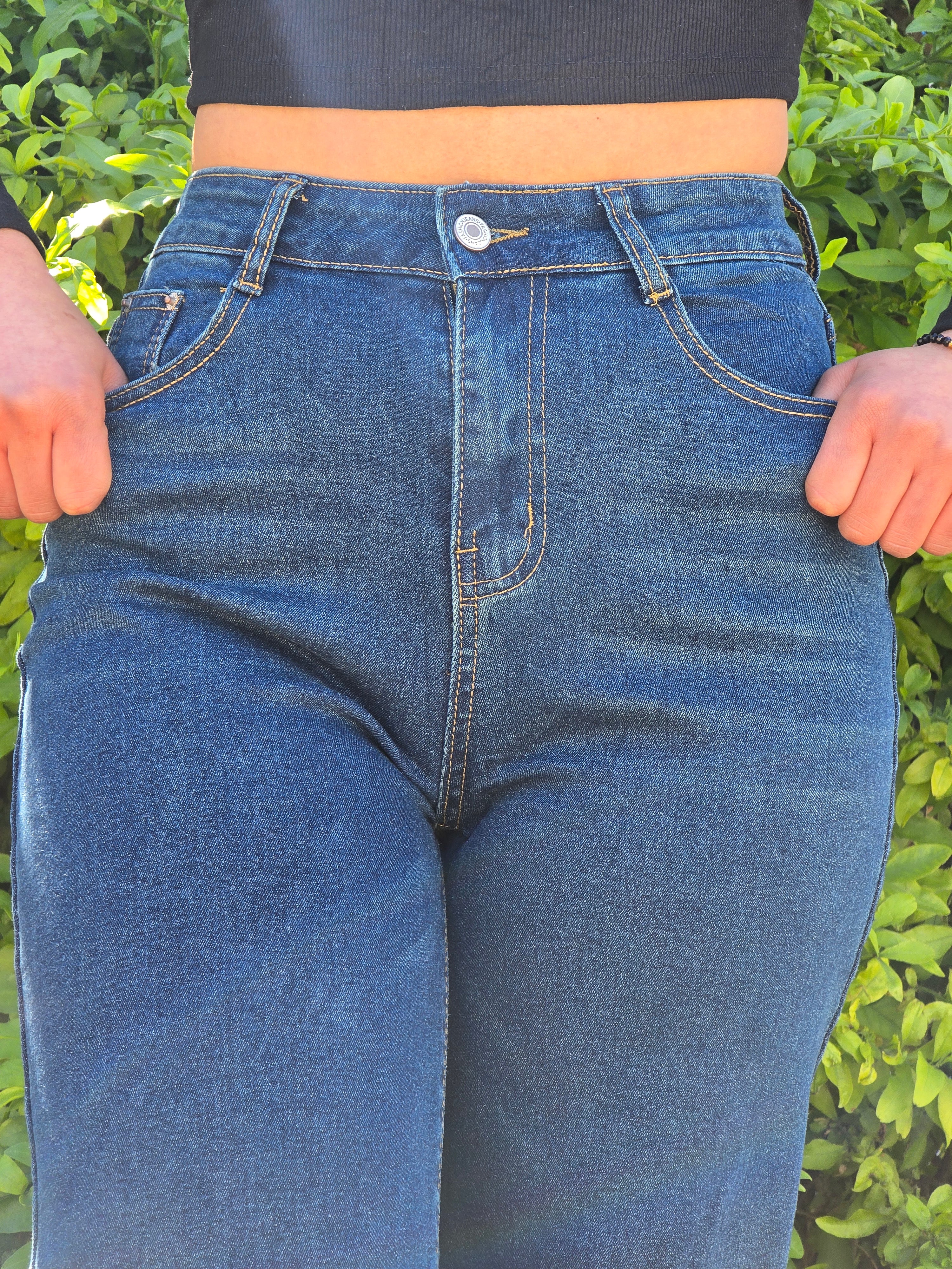 Dark Blue Washed Out Denim Jeans – Relaxed Fit - DYQ-382