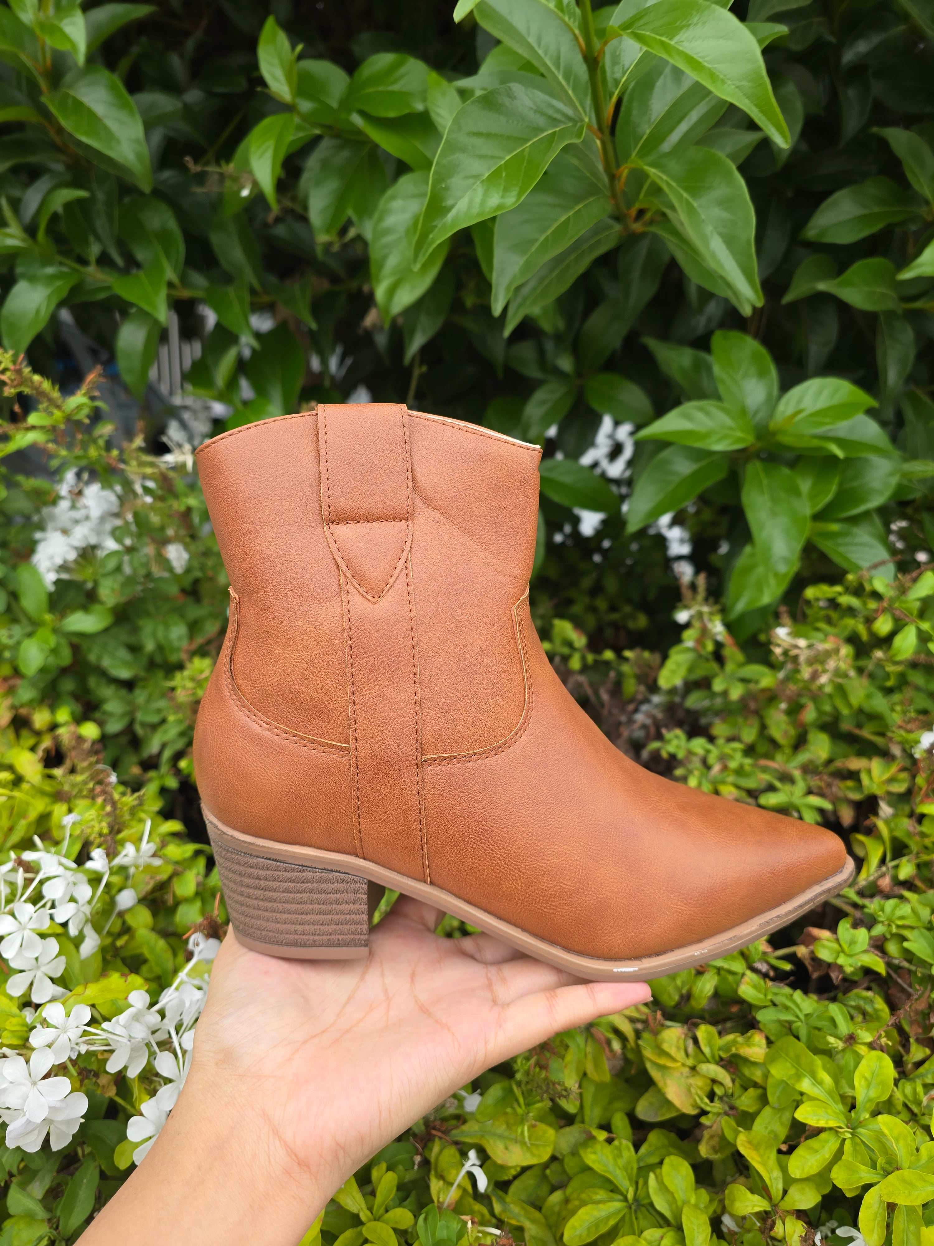 Women’s Brown Western Ankle Boots – Classic Low Heel Cowboy Shoes