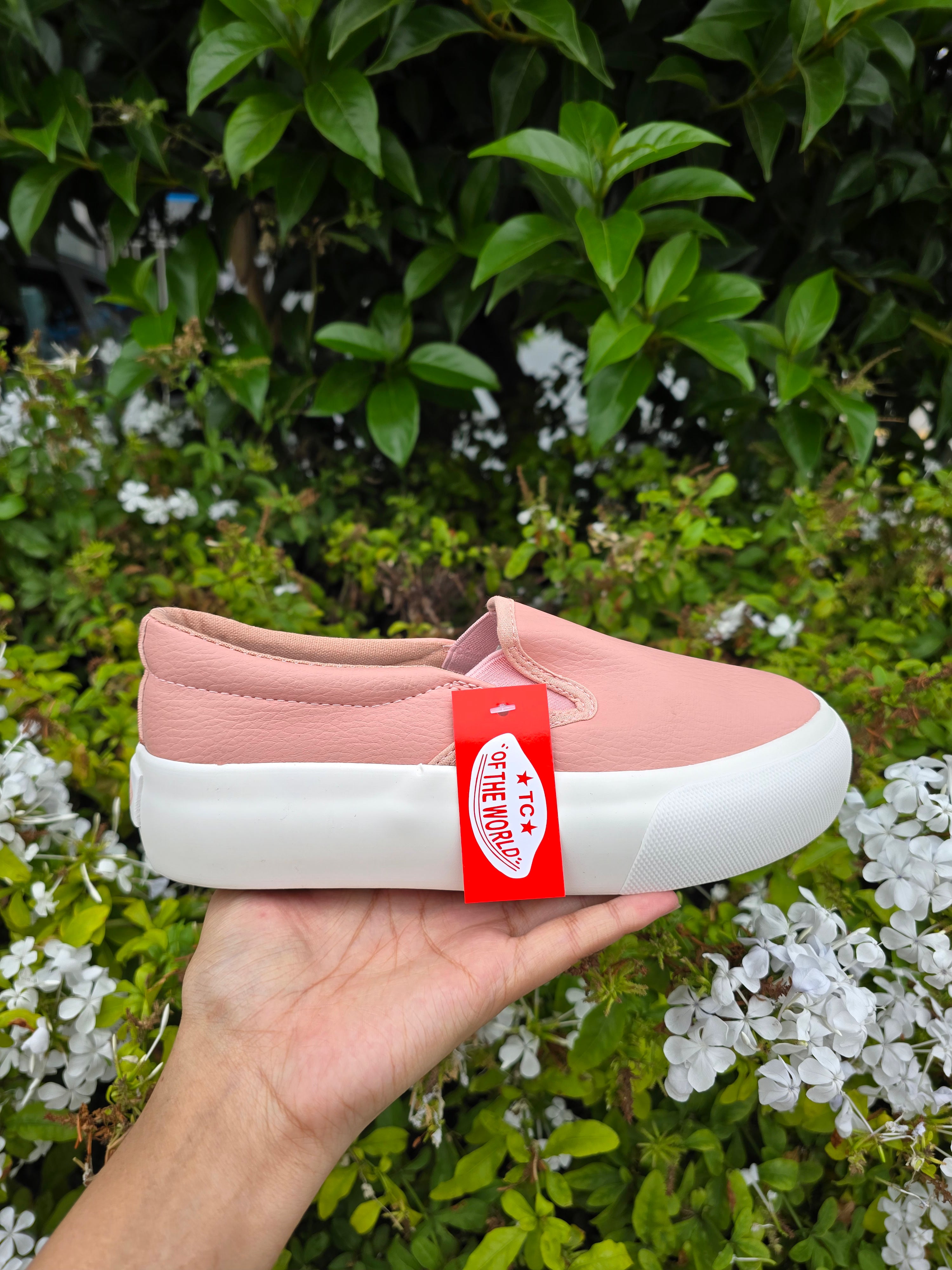Slip-On Casual Sneakers – Lightweight Everyday Fashion Shoes